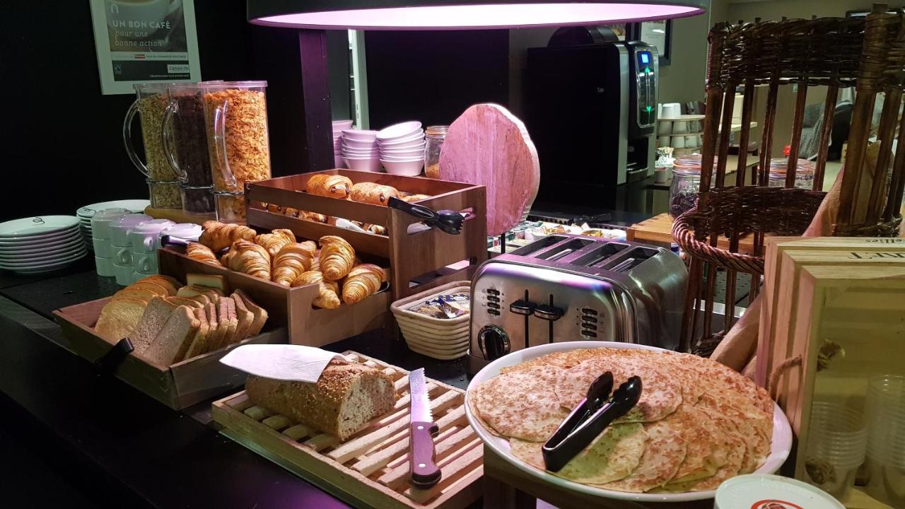 钟楼圣安迪娜东圣夏蒙德酒店 圣沙蒙 外观 照片