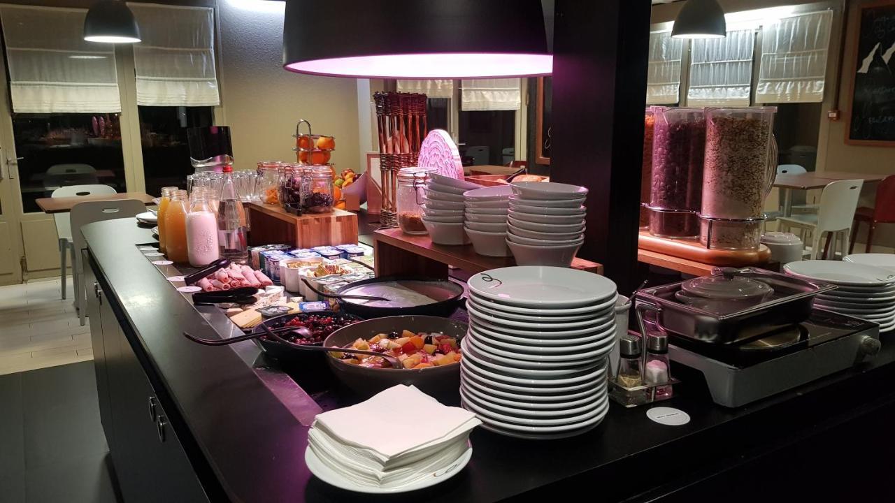 钟楼圣安迪娜东圣夏蒙德酒店 圣沙蒙 外观 照片